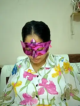 bigtitsqueen online show from November 2025 05:00:05 AM