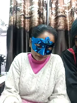 Snapshot of bigtitsqueen chatting on January 2025 04:06:02 PM bigtitsqueen online show from January 2025 04:06:02 PM