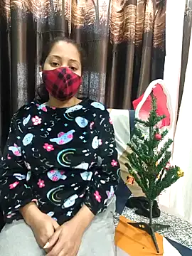 Snapshot of bigtitsqueen chatting on December 2024 09:18:02 AM bigtitsqueen online show from December 2024 09:18:02 AM