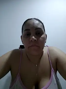 MirandaSoto online show from November 2025 03:01:02 AM