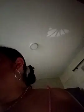 MirandaSoto online show from December 2025 05:42:02 AM