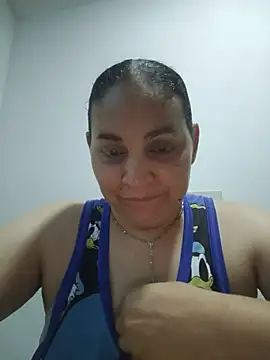 Snapshot of MirandaSoto chatting on July 2026 06:24:02 AM MirandaSoto online show from July 2026 06:24:02 AM