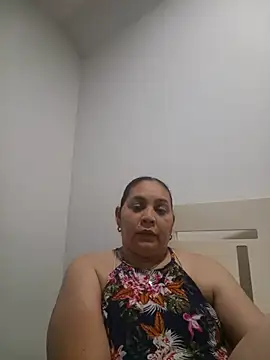 Snapshot of MirandaSoto chatting on July 2026 04:03:02 AM MirandaSoto online show from July 2026 04:03:02 AM