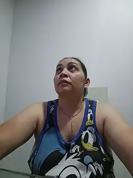 Snapshot of MirandaSoto chatting on July 2026 05:38:01 AM MirandaSoto online show from July 2026 05:38:01 AM