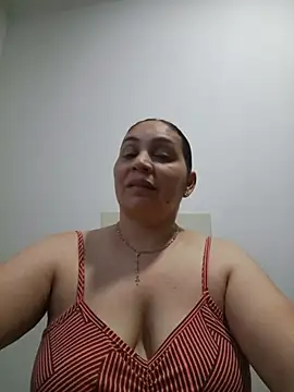 Snapshot of MirandaSoto chatting on June 2026 03:36:02 AM MirandaSoto online show from June 2026 03:36:02 AM