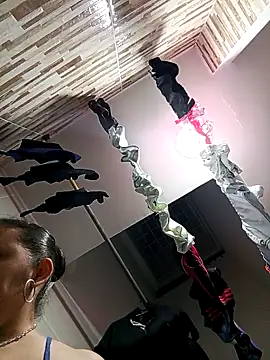 MirandaSoto online show from October 2025 04:47:01 AM