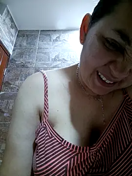 Snapshot of MirandaSoto chatting on May 2026 03:55:01 AM MirandaSoto online show from May 2026 03:55:01 AM