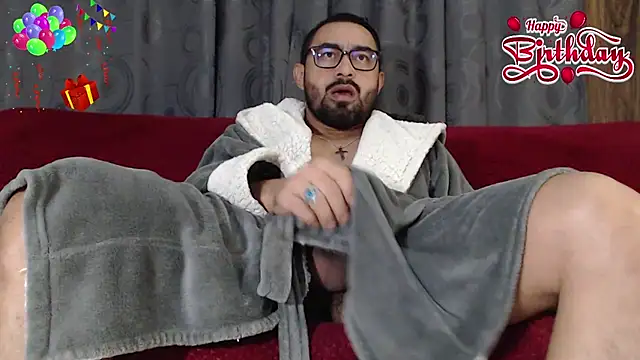 Snapshot of Ryan-theman chatting on November 2025 01:06:02 AM Ryan-theman online show from November 2025 01:06:02 AM