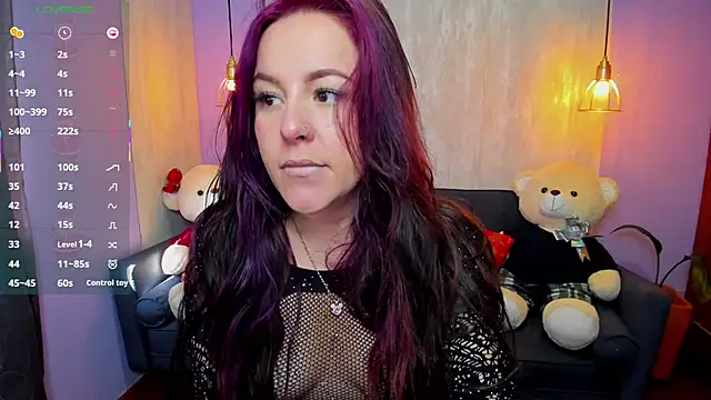 carlota petite online show from December 2025 01:32:02 PM