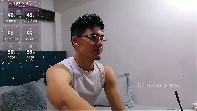 alexispaez457062 online show from December 2025 09:37:03 PM