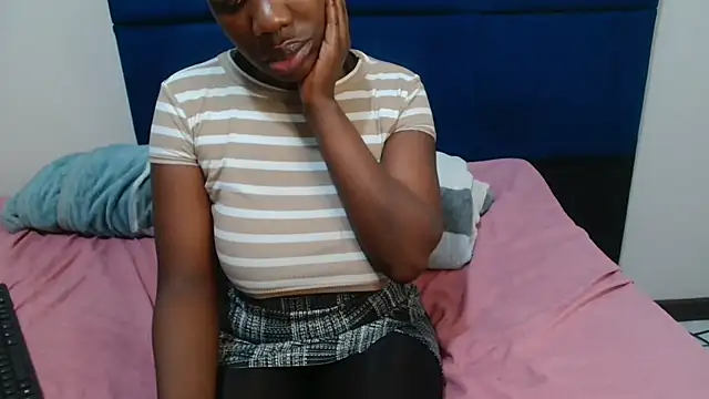 MilkyTitties online show from June 2026 10:19:01 PM