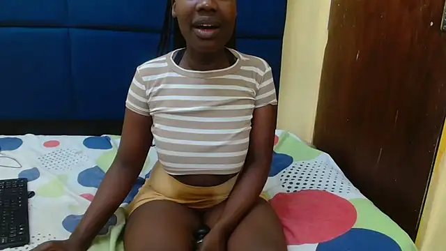 MilkyTitties online show from December 2025 10:03:02 AM