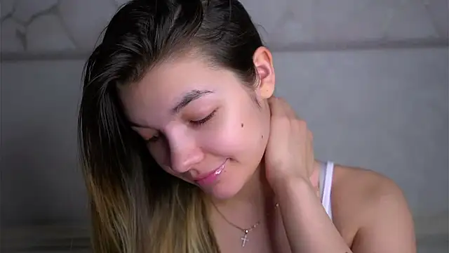 VeronaAppleberry online show from February 2026 01:06:02 AM