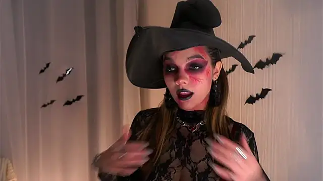 VeronaAppleberry online show from October 2025 11:10:02 AM