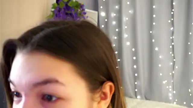 VeronaAppleberry online show from February 2026 01:03:01 AM