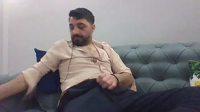 Snapshot of Sexyy_Mann34 chatting on April 2026 07:28:02 PM Sexyy Mann34 online show from April 2026 07:28:02 PM