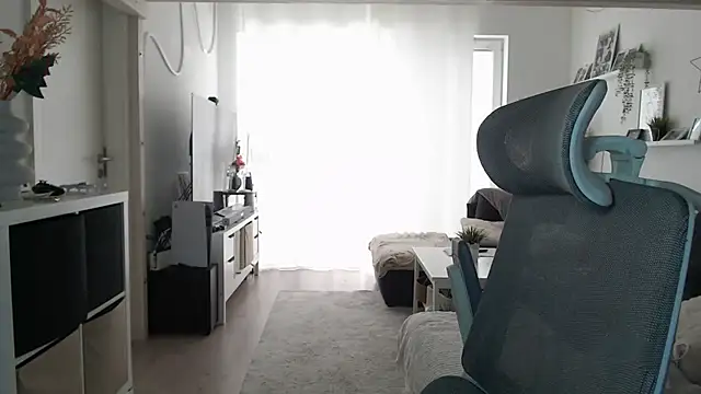 IntiMia online show from January 2026 09:49:02 AM