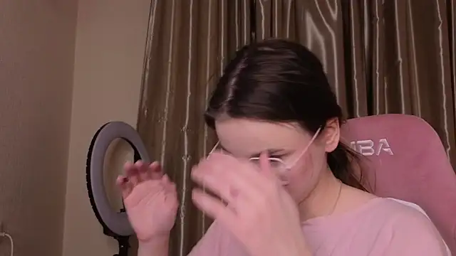 HanaMitsuri online show from March 2026 06:51:02 PM