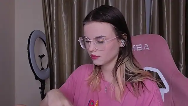 HanaMitsuri online show from March 2026 04:52:01 PM