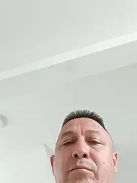 luchoarr online show from November 2025 04:29:02 PM