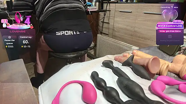 misteryman1956 online show from February 2026 07:33:01 PM