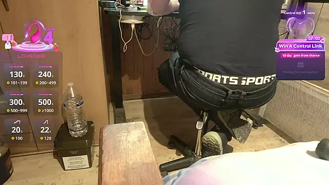 Snapshot of misteryman1956 chatting on April 2026 06:31:02 AM misteryman1956 online show from April 2026 06:31:02 AM