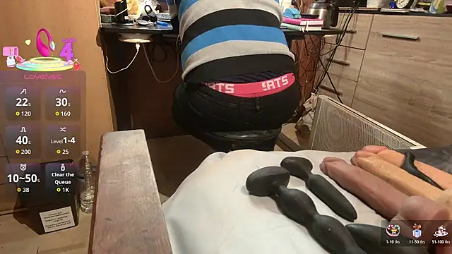 misteryman1956 online show from January 2026 06:58:01 PM