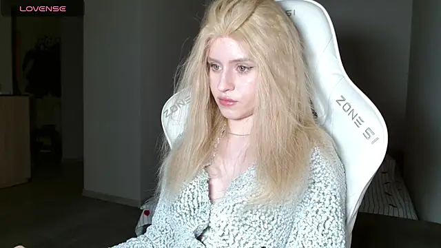 Snapshot of LizaKisses chatting on February 2026 03:34:02 PM LizaKisses online show from February 2026 03:34:02 PM