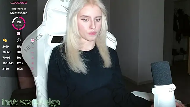 LizaKisses online show from October 2025 03:56:02 PM