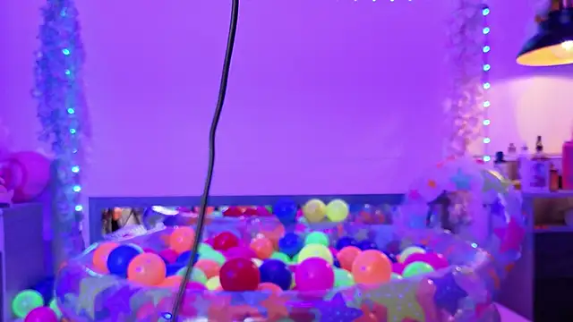 lauren evans96 online show from February 2026 03:20:01 AM