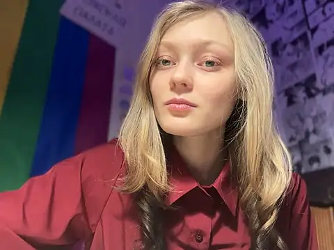 Snapshot of Midnight_Mystery chatting on January 2025 06:36:02 PM Midnight Mystery online show from January 2025 06:36:02 PM