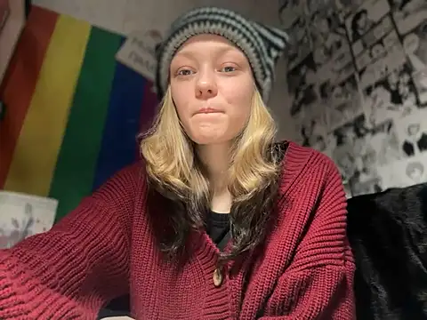 Snapshot of Midnight_Mystery chatting on December 2024 08:29:01 AM Midnight Mystery online show from December 2024 08:29:01 AM