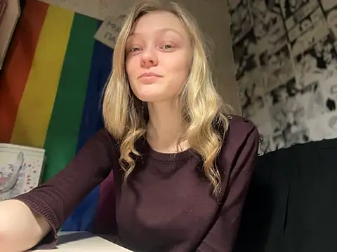 Snapshot of Midnight_Mystery chatting on December 2024 04:46:02 PM Midnight Mystery online show from December 2024 04:46:02 PM