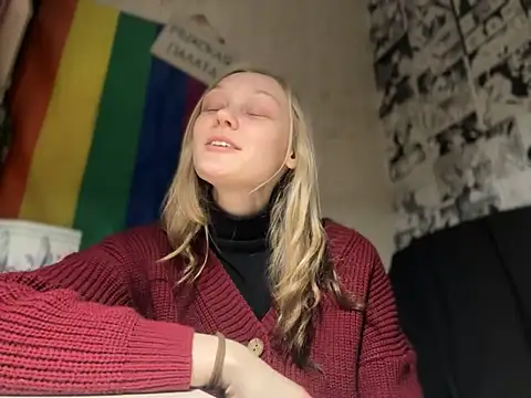 Snapshot of Midnight_Mystery chatting on December 2024 03:31:02 PM Midnight Mystery online show from December 2024 03:31:02 PM