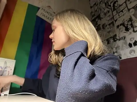 Snapshot of Midnight_Mystery chatting on January 2025 08:10:01 PM Midnight Mystery online show from January 2025 08:10:01 PM