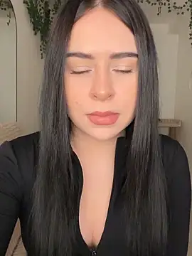  SweetCandyy online show from April 2026 07:47:01 PM