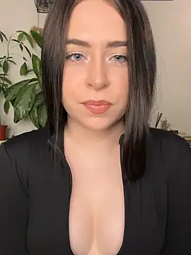  SweetCandyy online show from June 2026 08:25:02 PM