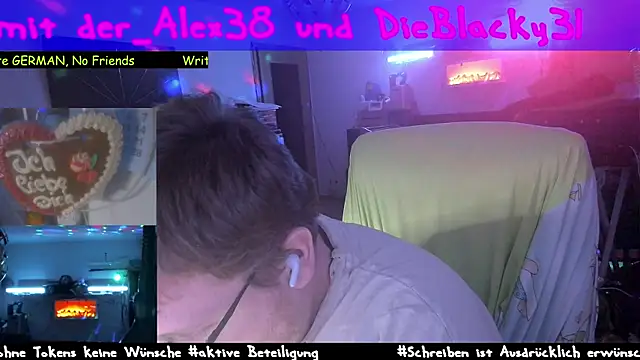 der alex38 online show from March 2025 07:39:01 PM