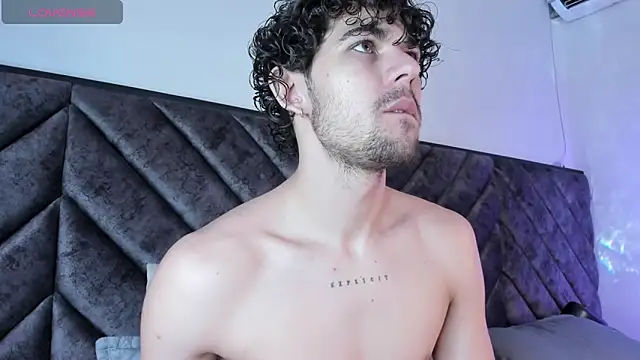 Luca ferrer  online show from February 2026 03:06:01 AM