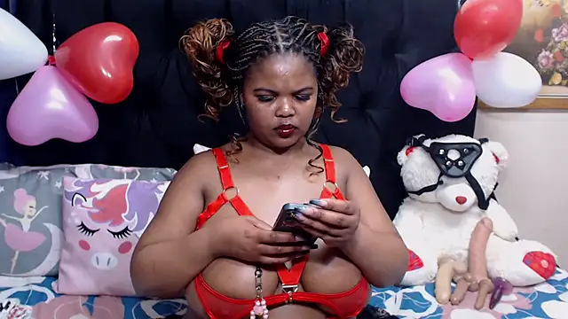 Snapshot of BootyliciousbustyX33 chatting on September 2025 08:18:02 PM BootyliciousbustyX33 online show from September 2025 08:18:02 PM