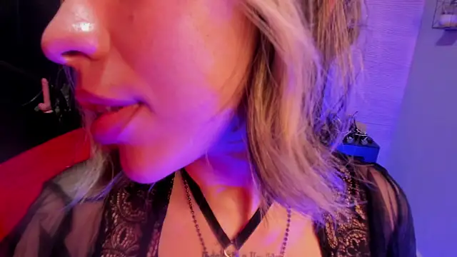 delilah fix online show from February 2026 09:45:01 PM