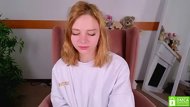 MirraBellanta online show from October 2025 09:04:02 PM