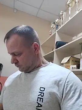 Snapshot of Crek666 chatting on February 2026 05:26:02 AM Crek666 online show from February 2026 05:26:02 AM