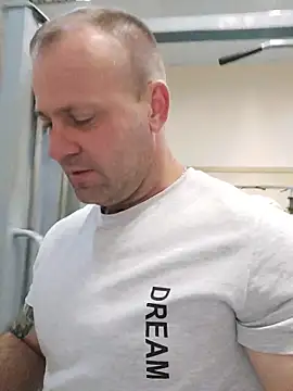 Crek666 online show from April 2026 03:31:01 AM