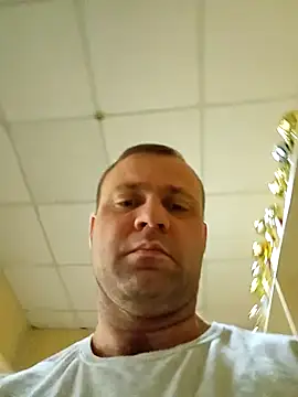 Snapshot of Crek666 chatting on March 2025 06:18:02 AM Crek666 online show from March 2025 06:18:02 AM