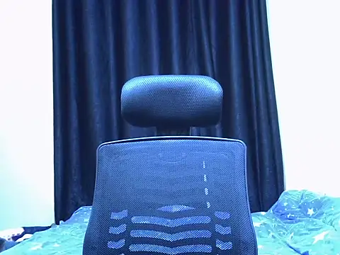 Horny-slut  online show from November 2025 01:48:02 PM