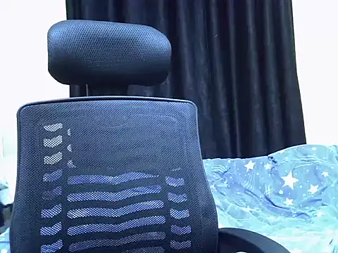 Horny-slut  online show from December 2025 02:27:02 PM