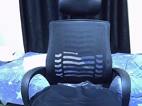 Horny-slut  online show from November 2025 01:17:01 AM