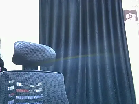 Horny-slut  online show from April 2026 03:31:01 AM