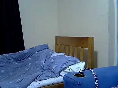 Horny-slut  online show from December 2025 09:49:01 PM